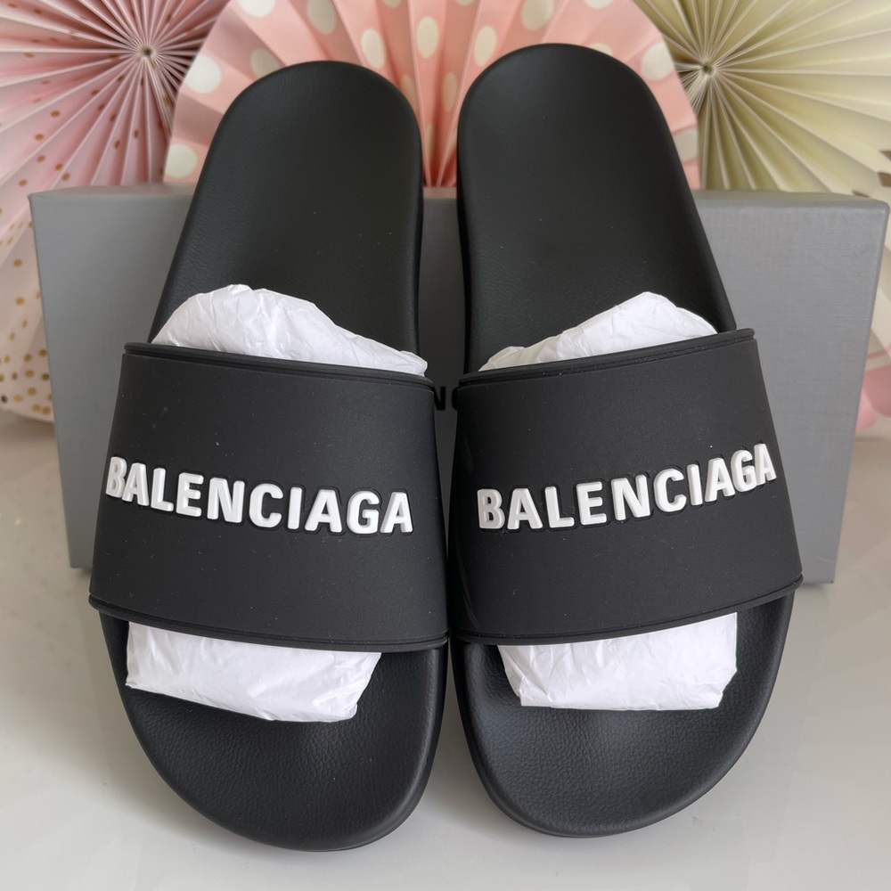 Balenciaga Pool Slides